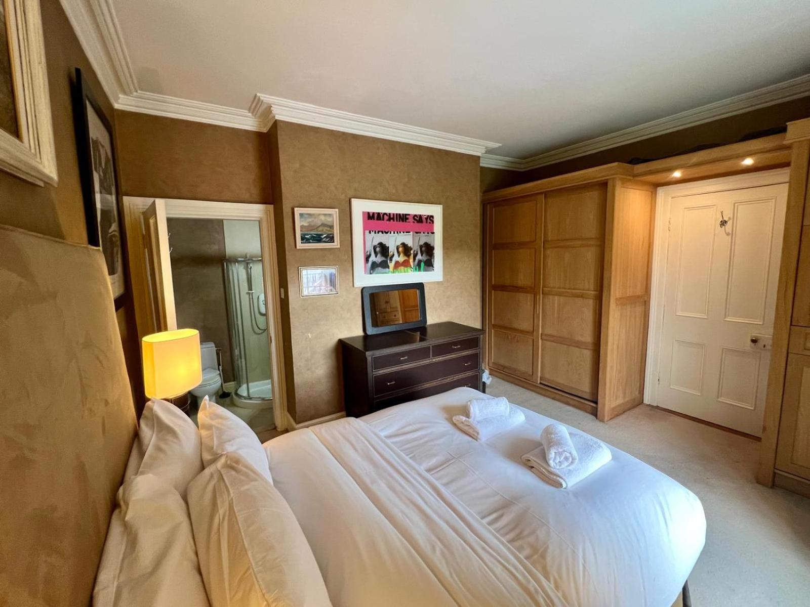 더블린 Burlington Townhouse 아파트 외부 사진