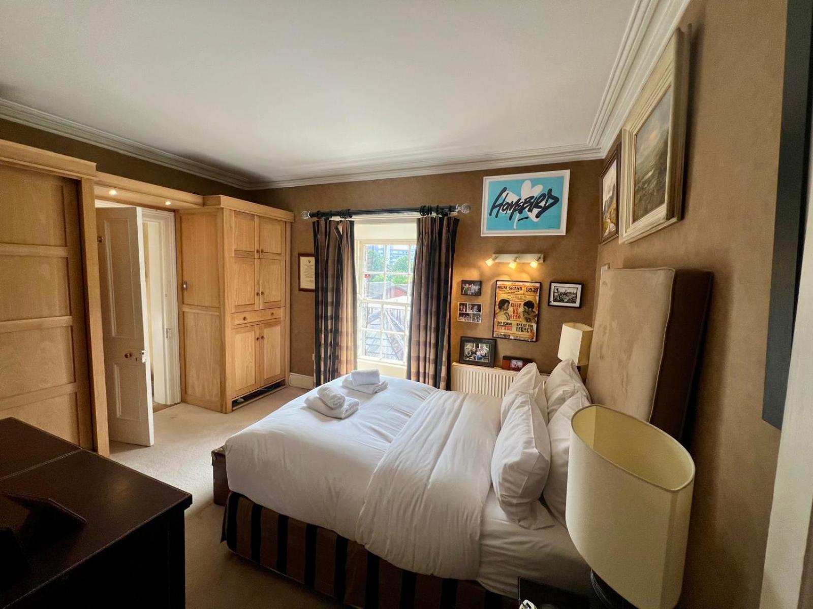 더블린 Burlington Townhouse 아파트 외부 사진